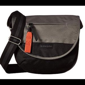 Sherpani Milli handbag